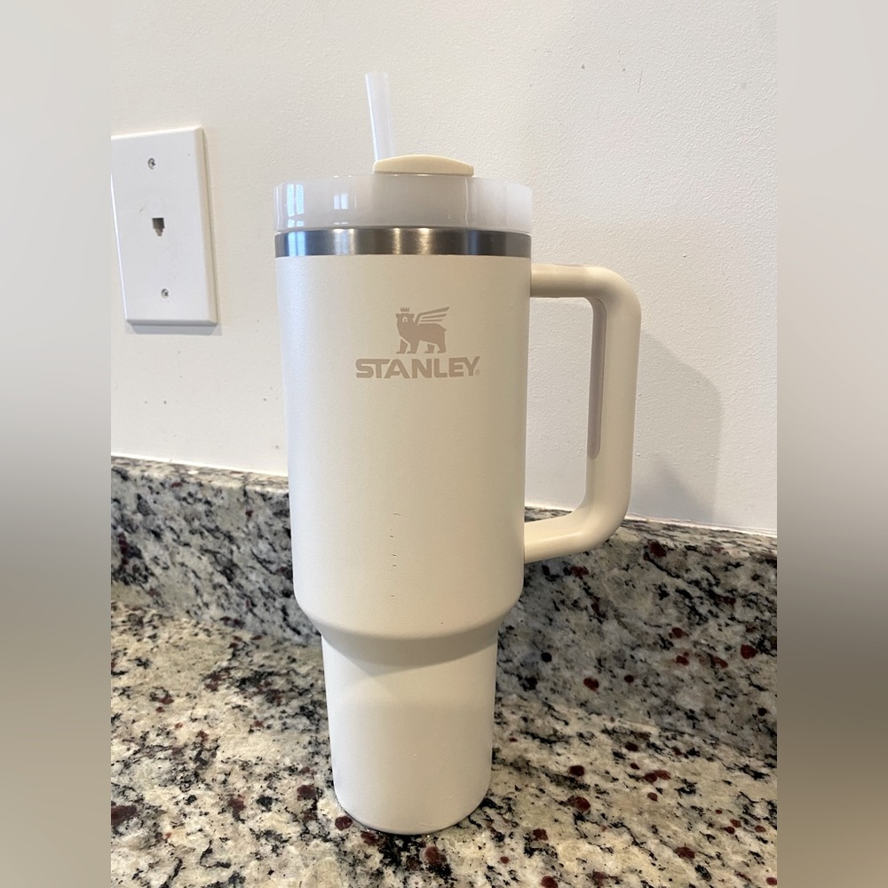 Stanley 40 oz tumbler